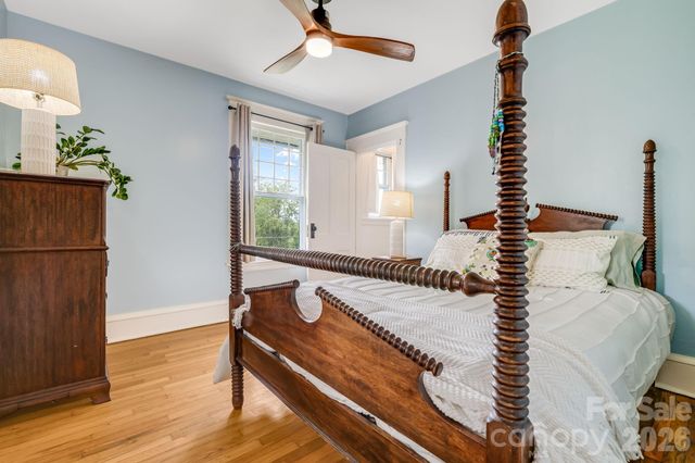 9 Houston Street, Asheville, NC 28801