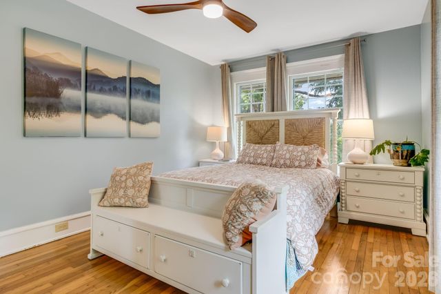 9 Houston Street, Asheville, NC 28801