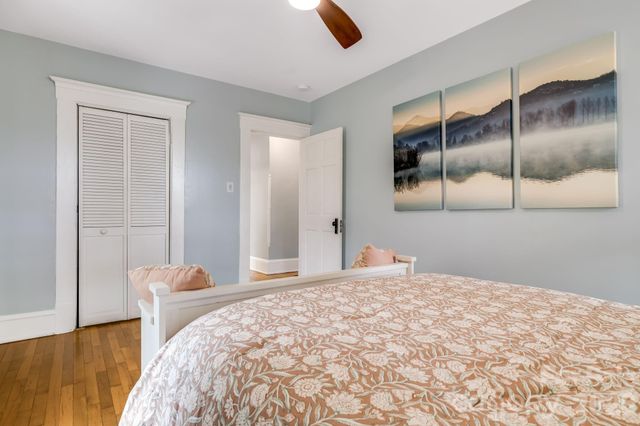 9 Houston Street, Asheville, NC 28801