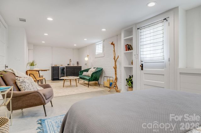9 Houston Street, Asheville, NC 28801
