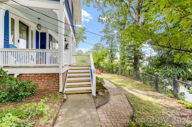 9 Houston Street, Asheville, NC 28801