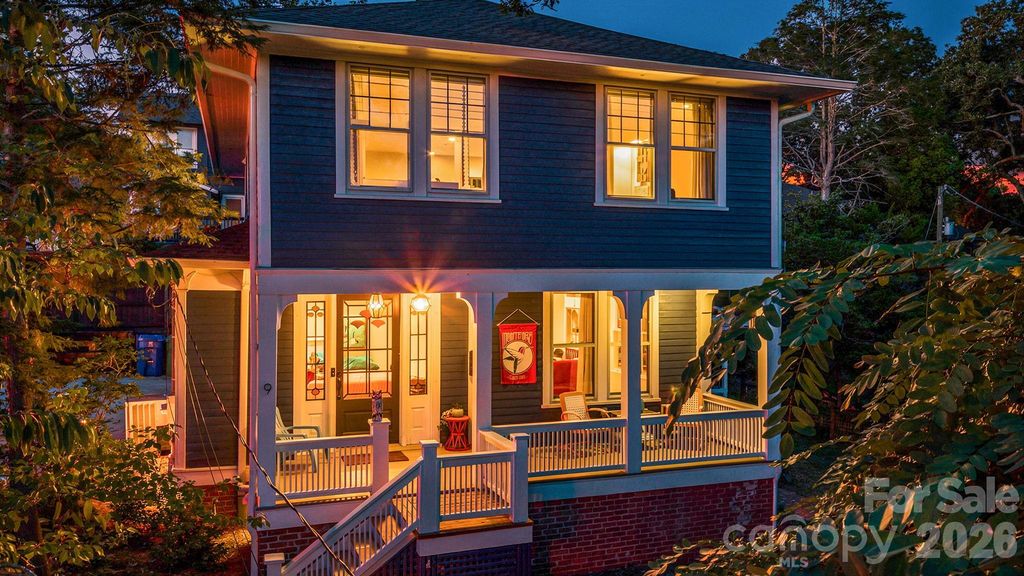 9 Houston Street, Asheville, NC 28801