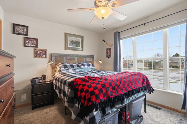 10161 VENTURA LN, Summerset, SD 57718