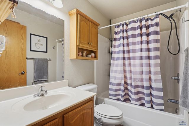 10161 VENTURA LN, Summerset, SD 57718