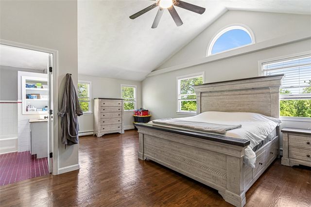 41 dexter rock Road, Lincoln, RI 02865