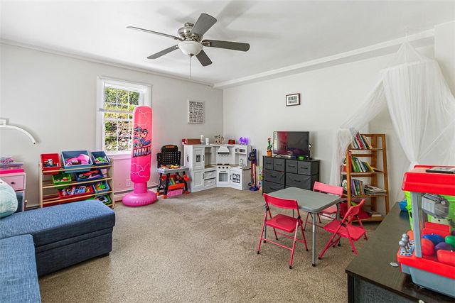 41 dexter rock Road, Lincoln, RI 02865