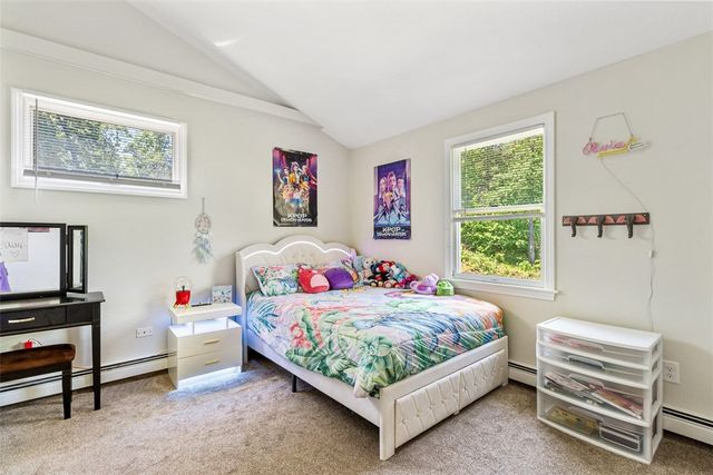 41 dexter rock Road, Lincoln, RI 02865