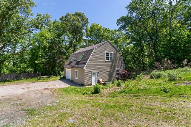41 dexter rock Road, Lincoln, RI 02865