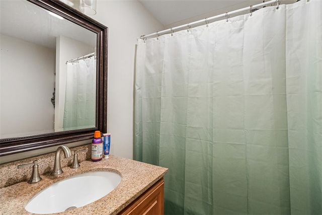 41 dexter rock Road, Lincoln, RI 02865