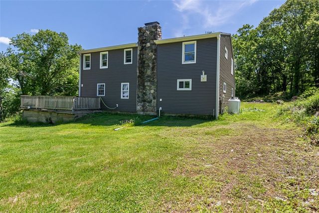 41 dexter rock Road, Lincoln, RI 02865