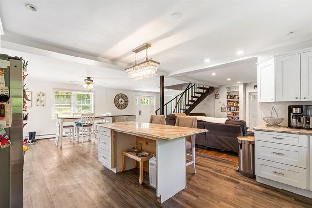 41 dexter rock Road, Lincoln, RI 02865