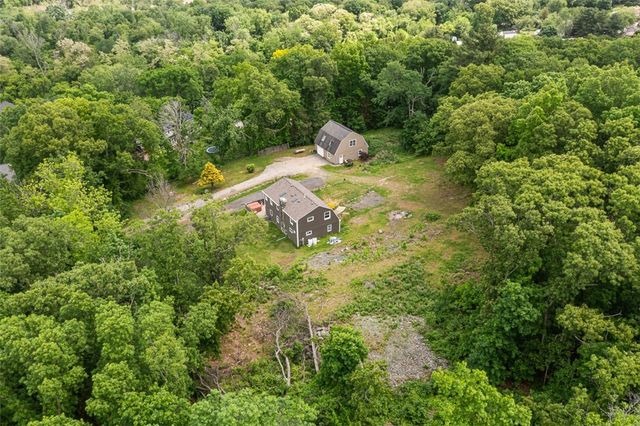 41 dexter rock Road, Lincoln, RI 02865