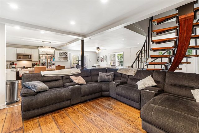 41 dexter rock Road, Lincoln, RI 02865