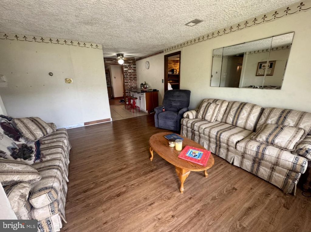 200 ALLENDALE DR, MORRISVILLE, PA 19067 — photo 5
