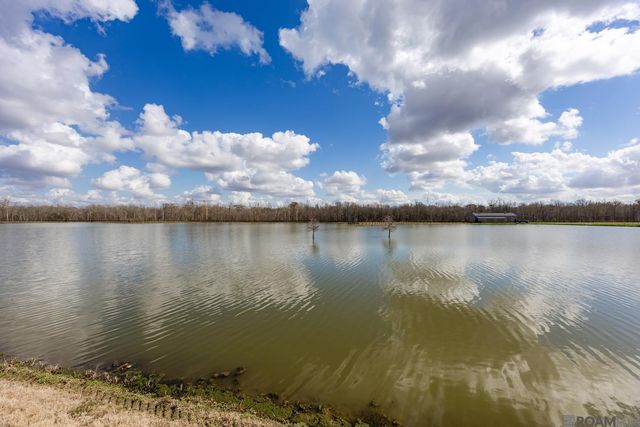 6039 Mill Town Rd, Brusly, LA 70719