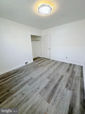 2325 OAKMONT ST, Philadelphia, PA 19152