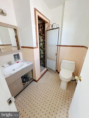 2325 OAKMONT ST, Philadelphia, PA 19152