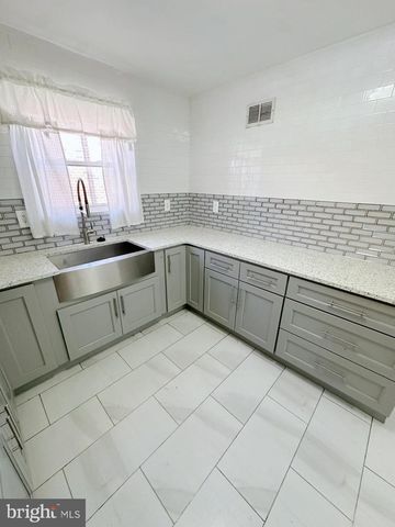 2325 OAKMONT ST, Philadelphia, PA 19152