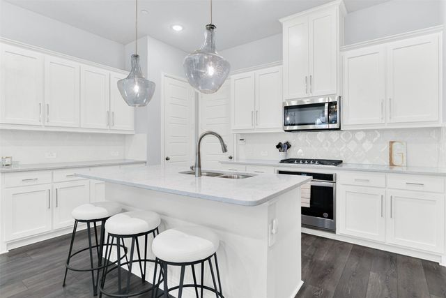 12960 Wymeth Drive, Farmers Branch, TX 75234