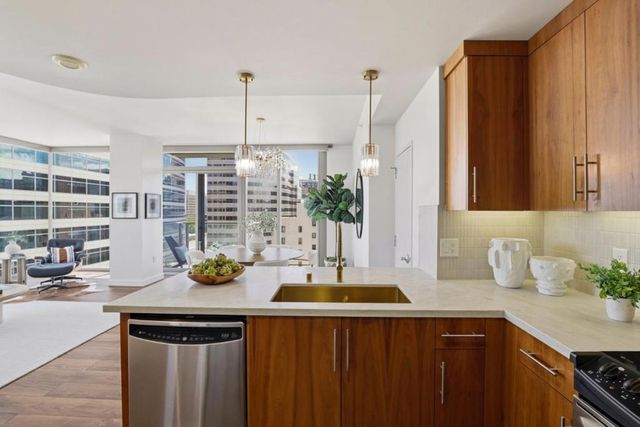 38 N Almaden Boulevard 1220, San Jose, CA 95110