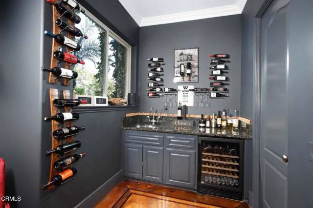 1336 Sugar Loaf Drive, La Canada Flintridge, CA 91011