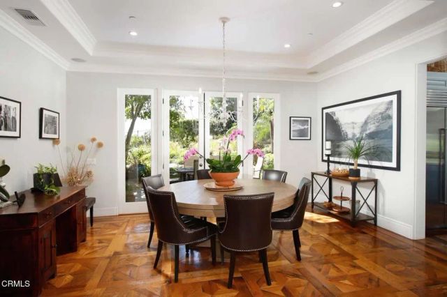 1336 Sugar Loaf Drive, La Canada Flintridge, CA 91011