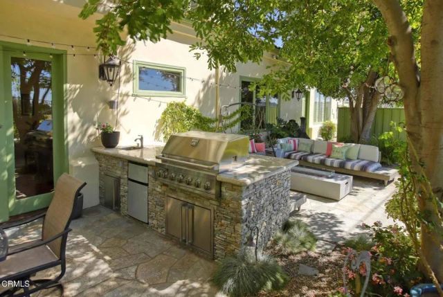 1336 Sugar Loaf Drive, La Canada Flintridge, CA 91011