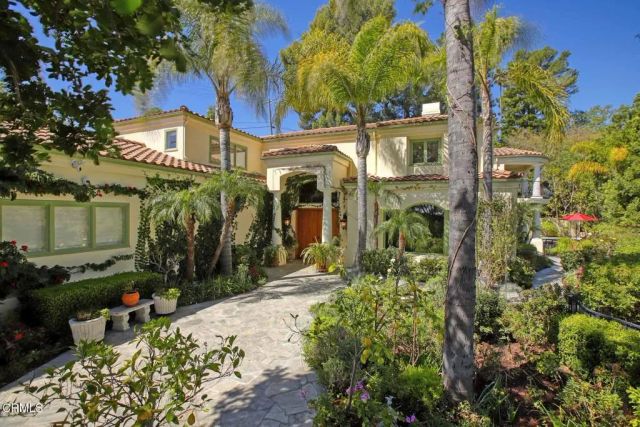 1336 Sugar Loaf Drive, La Canada Flintridge, CA 91011