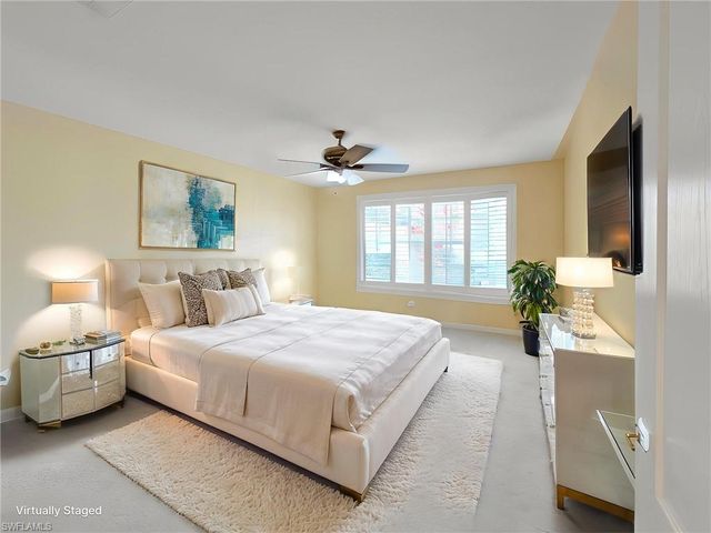 3356 Cayman LN, Naples, FL 34119