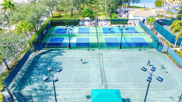 3356 Cayman LN, Naples, FL 34119