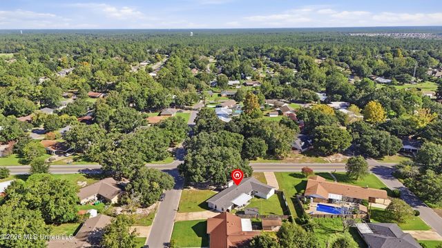 12713 Cambridge Boulevard, Ocean Springs, MS 39564