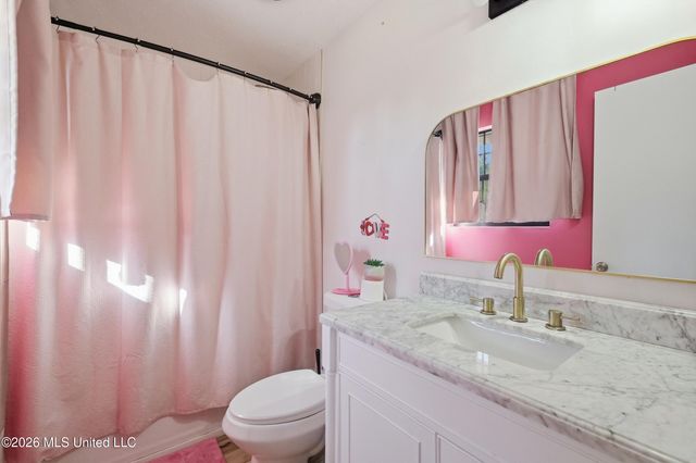 12713 Cambridge Boulevard, Ocean Springs, MS 39564