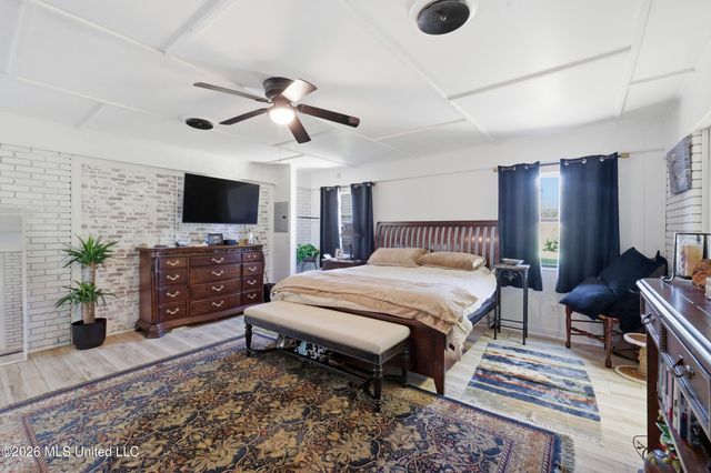 12713 Cambridge Boulevard, Ocean Springs, MS 39564