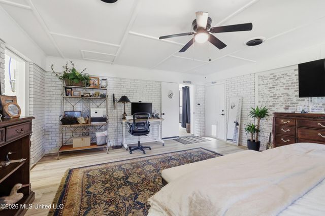 12713 Cambridge Boulevard, Ocean Springs, MS 39564