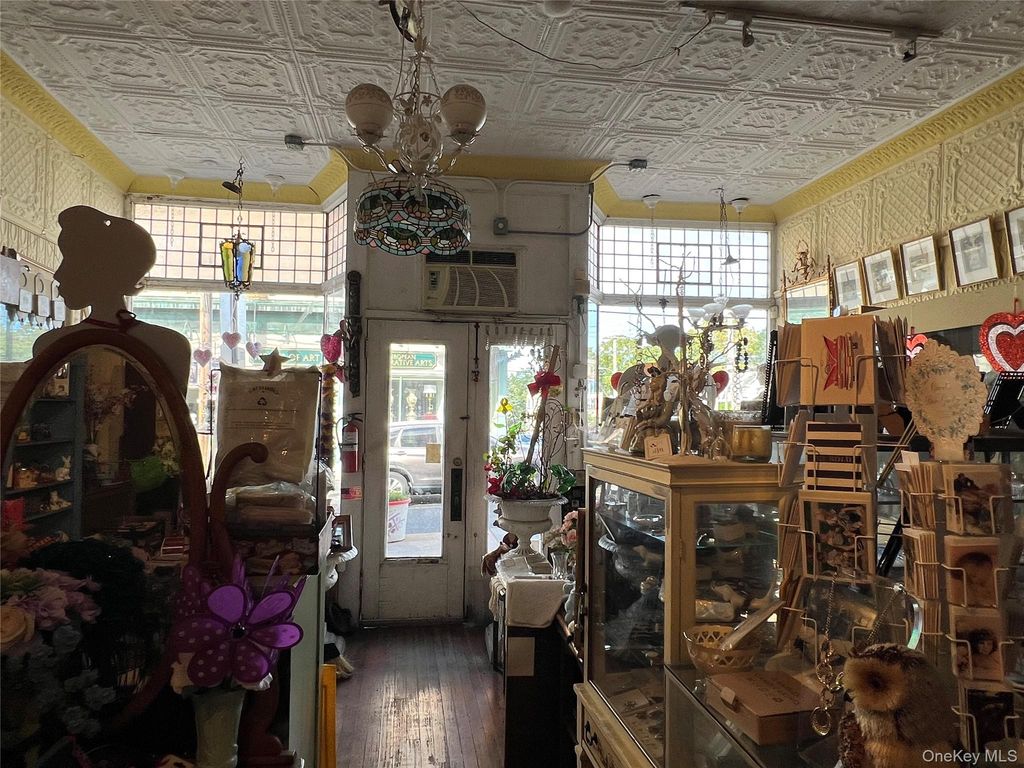 302 Main Street, Port Washington, NY 11050 — photo 3