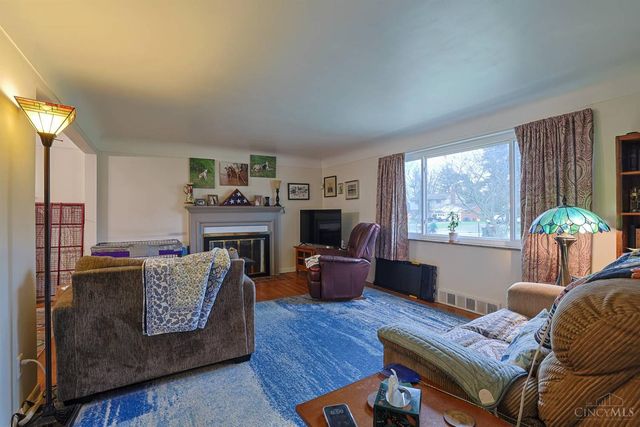 10108 Zig Zag Road, Blue Ash, OH 45242