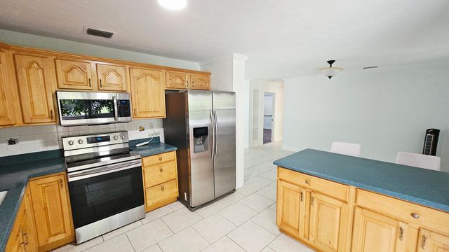 911 Burch Drive, West Palm Beach, FL 33415