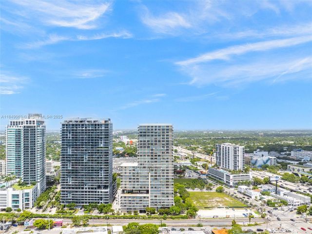 3470 E Coast Ave PH207, Miami, FL 33137