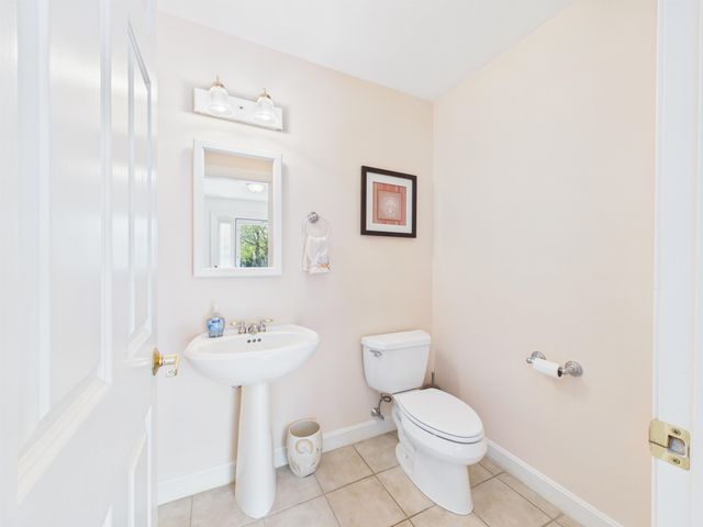 23 Abbey Lane, Meredith, NH 03253