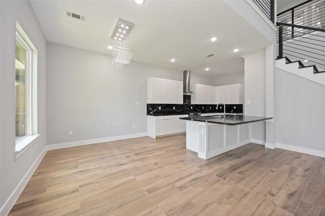 4923 Golden Forest Drive, Houston, TX 77091