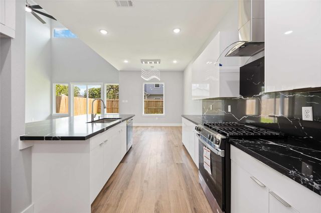 4923 Golden Forest Drive, Houston, TX 77091