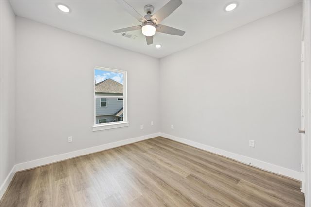 4923 Golden Forest Drive, Houston, TX 77091