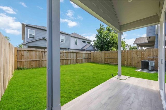 4923 Golden Forest Drive, Houston, TX 77091