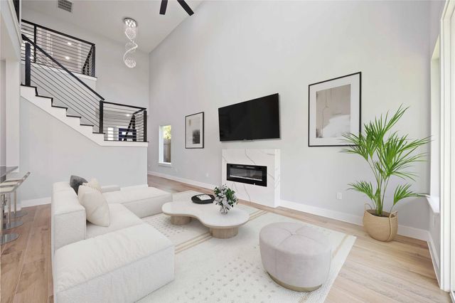 4923 Golden Forest Drive, Houston, TX 77091