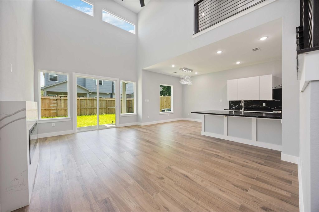 4923 Golden Forest Drive, Houston, TX 77091