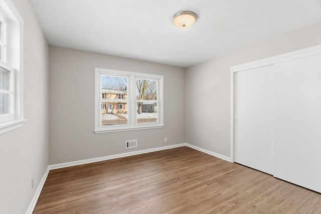 4409 Adair Avenue N, Crystal, MN 55422