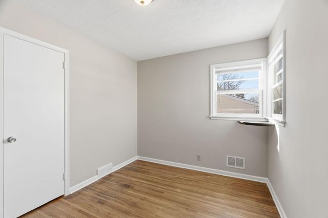 4409 Adair Avenue N, Crystal, MN 55422