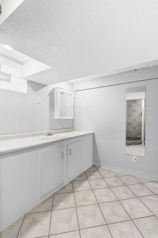 4409 Adair Avenue N, Crystal, MN 55422