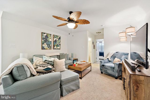 18 RACCOON LANE, Barnegat, NJ 08005