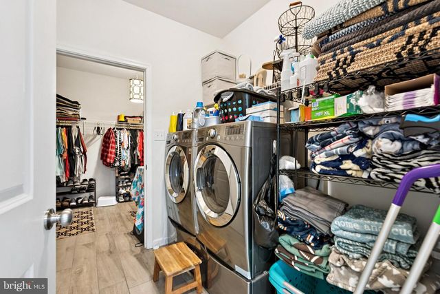 18 RACCOON LANE, Barnegat, NJ 08005